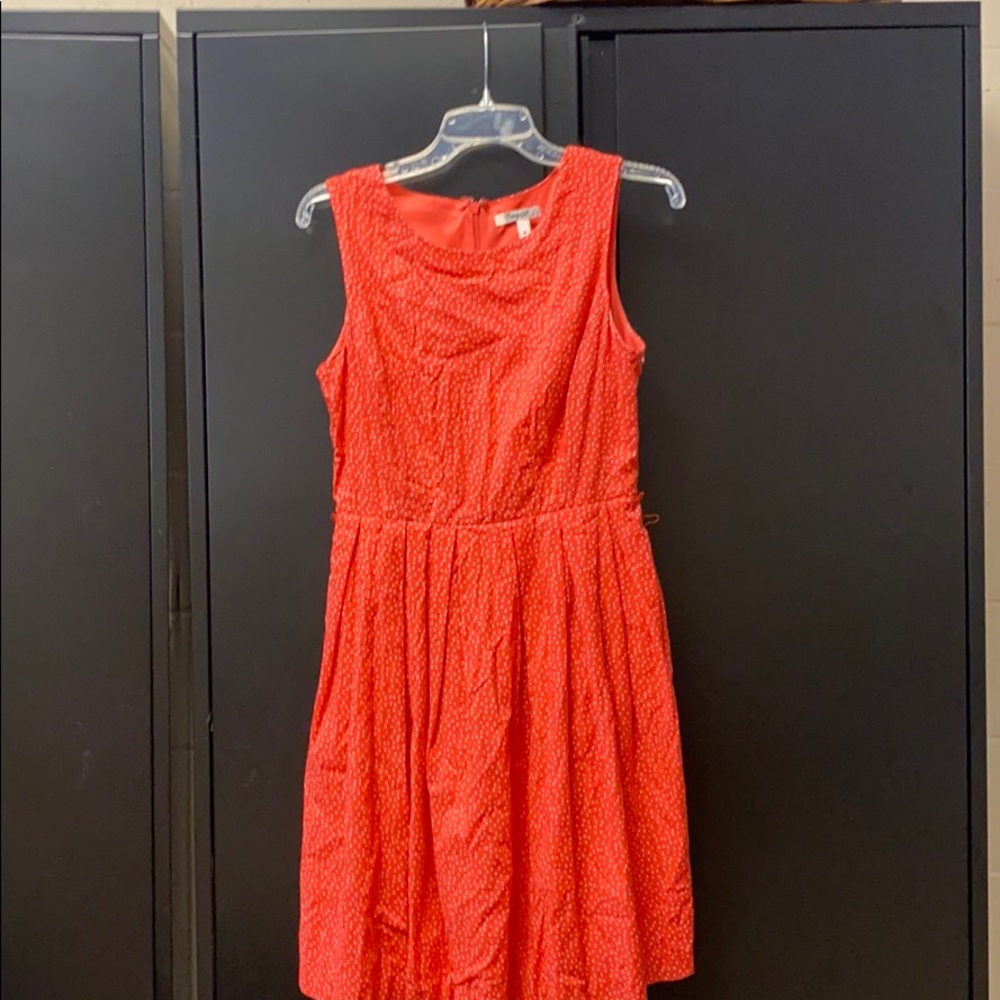 Women’s dress